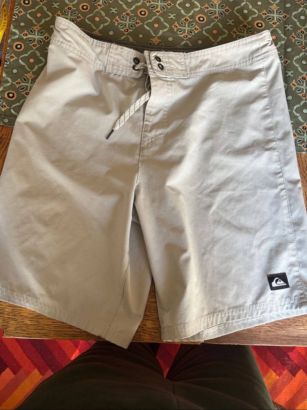 Quiksilver Men's Light Gray Board Shorts with Drawstring